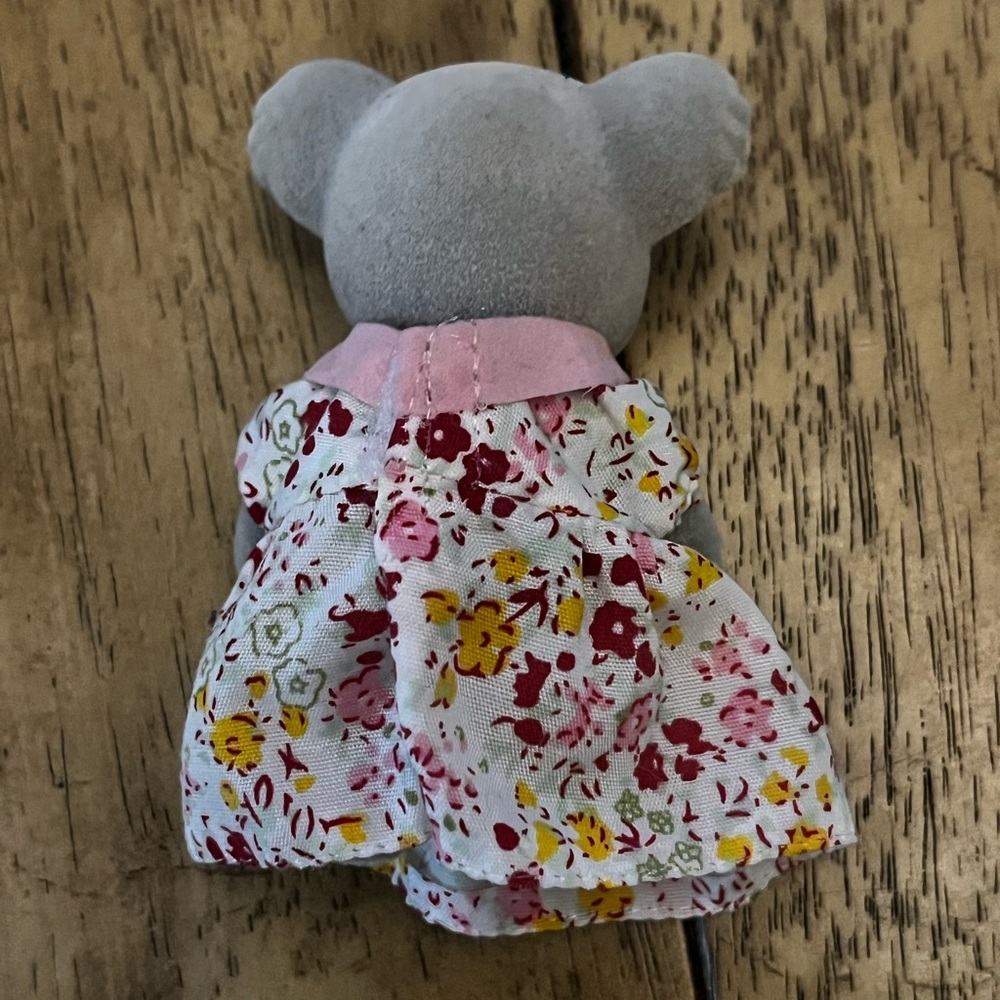 Calico Critters Koala Mom - Picture 2 of 4